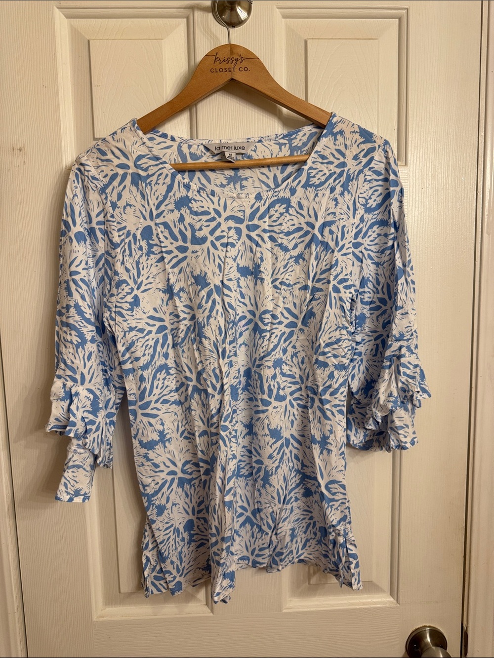 la fée luxe Blue & White Floral Ruffle-Sleeve Blouse